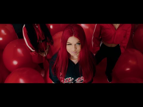 Youtube: badmómzjay - Zirkus [Official Video]