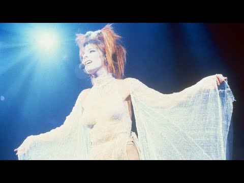 Youtube: Mylène Farmer -  Mylènium Tour (2000) (Tradução) (Live Legendado)