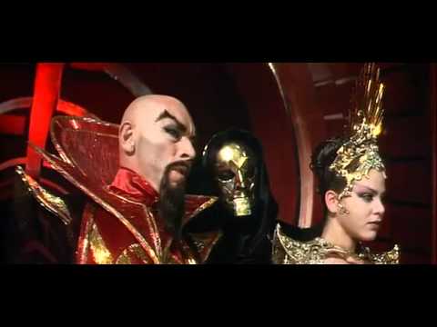 Youtube: FLASH GORDON - Flash plays Football with Ming the Merciless