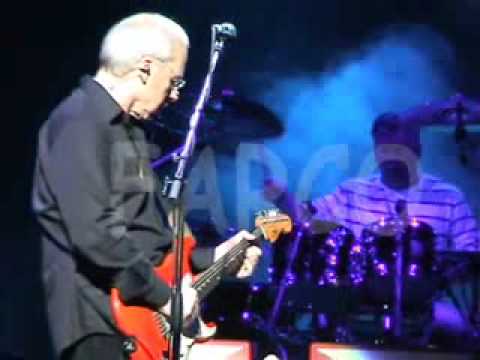 Youtube: Telegraph Road - AMAZING AUDIO!! - Mark Knopfler - Live 2005