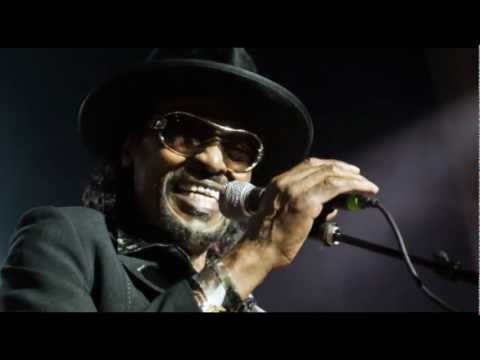 Youtube: Chuck Brown and the Soul Searchers - Bustin' Loose