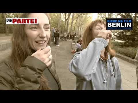 Youtube: Die PARTEI feiert den Sieg über den Endsieg, Berlin - 9. Mai 2019