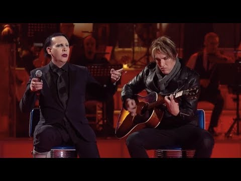 Youtube: Marilyn Manson and Tyler Bates performing Sweet Dreams (Acoustic) live on italian TV show MUSIC