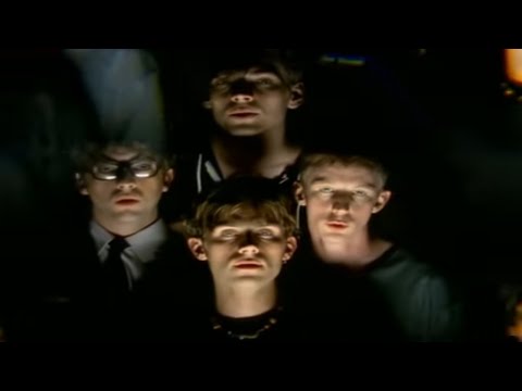 Youtube: Blur - Country House (Official Music Video)