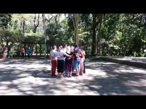 Youtube: Shalom Salam - Danças Circulares