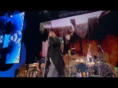 Youtube: Robbie Williams We Will rock You Live8