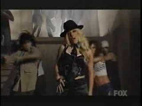 Youtube: Britney and Madonna MAd TV Skit