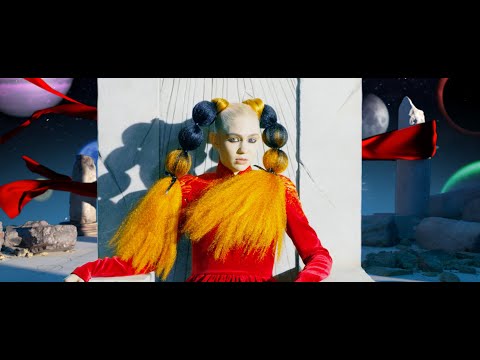 Youtube: Grimes - Delete Forever (Official Video)