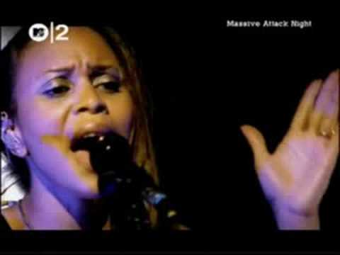 Youtube: Massive Attack Safe From Harm (Live)