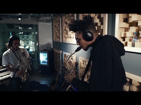 Youtube: FKJ & Masego - Tadow