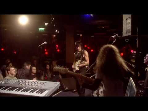 Youtube: Jeff Beck - A Day In The Life (Live at Ronnie Scott's)