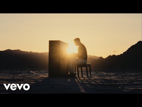 Youtube: Kameron Marlowe - Running (Offizielles Musikvideo)