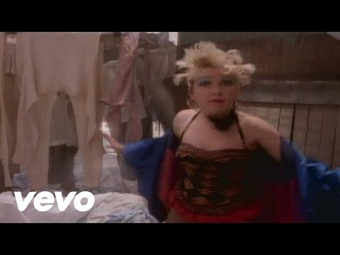 Youtube: Cyndi Lauper - Hole in My Heart