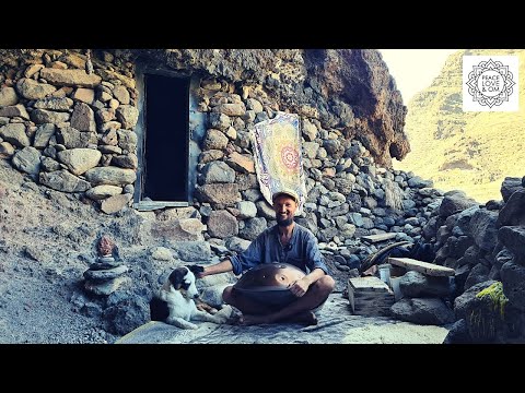 Youtube: Aussteiger Boris lebt seit 5 Jahren in Höhlen auf La Gomera