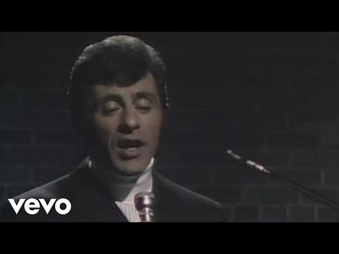 Youtube: Frankie Valli - Can't Take My Eyes Off You (Live)