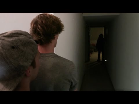 Youtube: If horror movies were realistic...