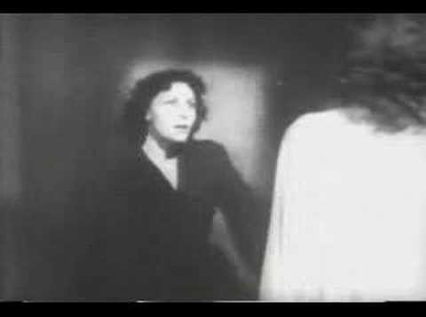 Youtube: "I Walked With A Zombie" 1943