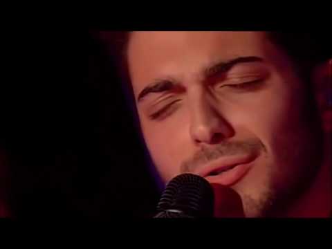 Youtube: Il Volo - Gianluca Ginoble Canta Elvis  "Cant help falling in love" Live