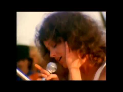 Youtube: Jefferson airplane Live 1969 Woodstock Grace Slick Awesome