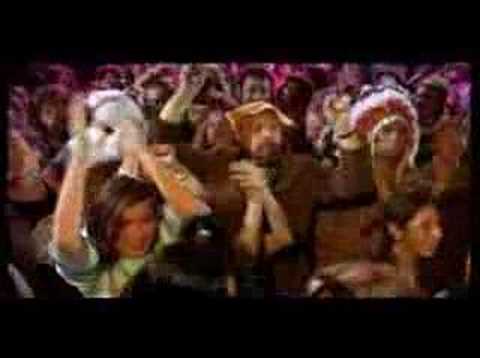 Youtube: The Ramones - "Blitzkrieg Bop"