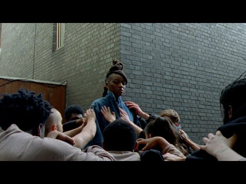 Youtube: Little Simz - Introvert (Official Video)