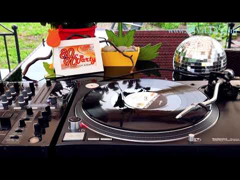 Youtube: Zombie Nation ‎– Kernkraft 400 (Extended Club Mix) 1999 Vinyl