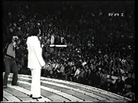 Youtube: Julio Iglesias - Se mi lasci non vale (1976)