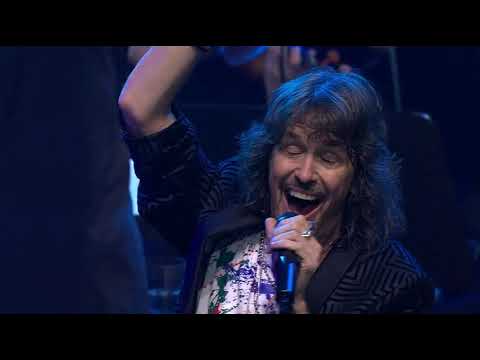 Youtube: That Was Yesterday - Foreigner with the 21st Century Symphony Orchestra & Chorus - 09of17
