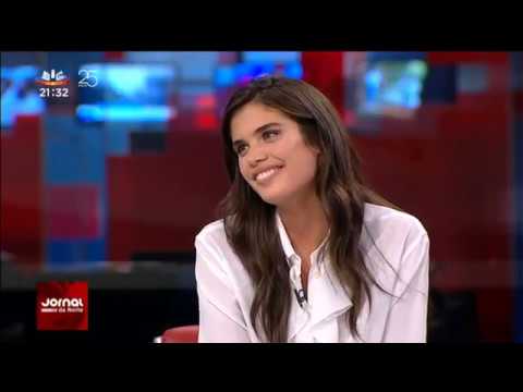 Youtube: Sara Sampaio interview on Jornal Da Noite - 11/9/17
