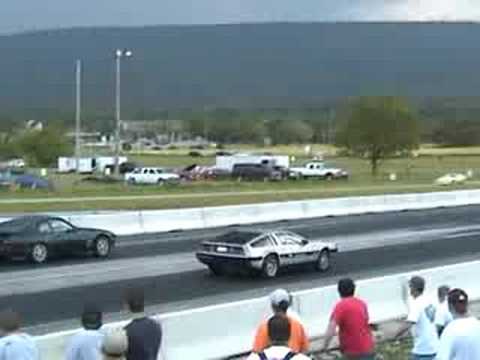 Youtube: Electric DeLorean Drag Racing an Electric Porsche