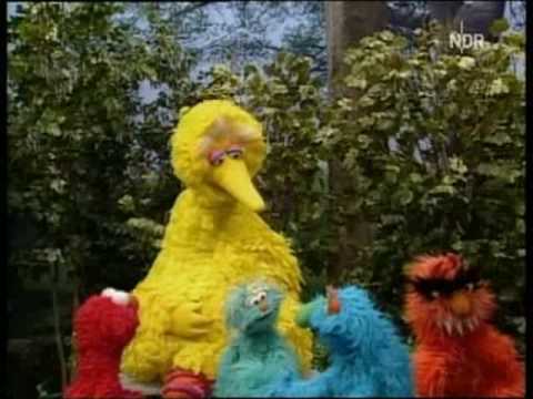 Youtube: Sesamstrasse - Bibo und Elmo - Monstertag