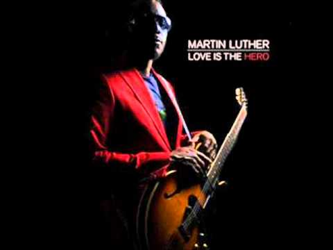 Youtube: Sara Smile - Martin Luther