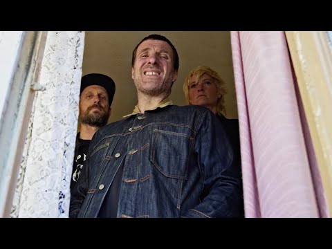 Youtube: Sleaford Mods ft. Billy Nomates - Mork n Mindy (Official Video)
