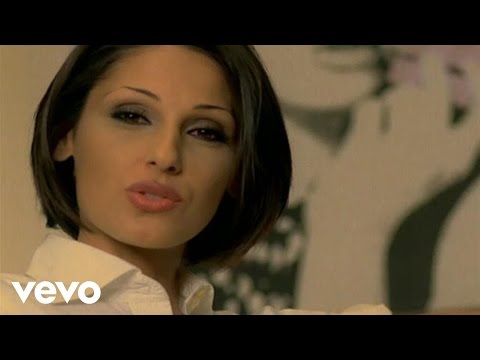 Youtube: Anna Tatangelo - Profumo di Mamma (videoclip)
