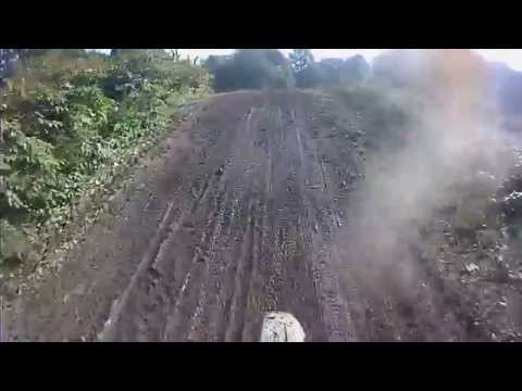 Youtube: Suzuki DR 350 EFI mit Benzineinspritzung in Kamp Lintfort freies Motocross Training am 12.10.2014