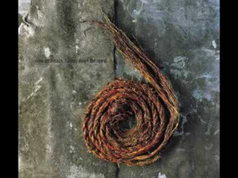 Youtube: Nine Inch Nails - Dead Souls