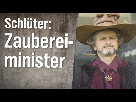 Youtube: Johannes Schlüter: Merkels Zauberminister | extra 3 | NDR