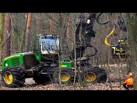 Youtube: IMPRESSIVE 6X6 Harvester in Action by John Deere! Epic machine!