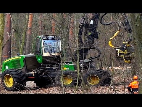 Youtube: IMPRESSIVE 6X6 Harvester in Action by John Deere! Epic machine!