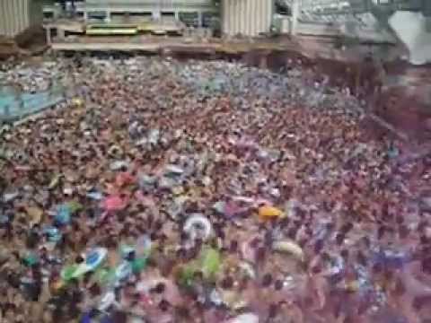 Youtube: INSANE wave pool in Tokyo. Where's the water?