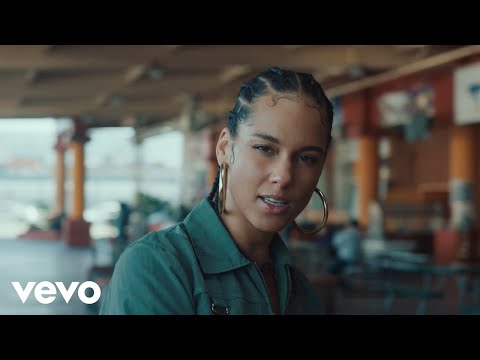 Youtube: Alicia Keys - Underdog (Official Video)