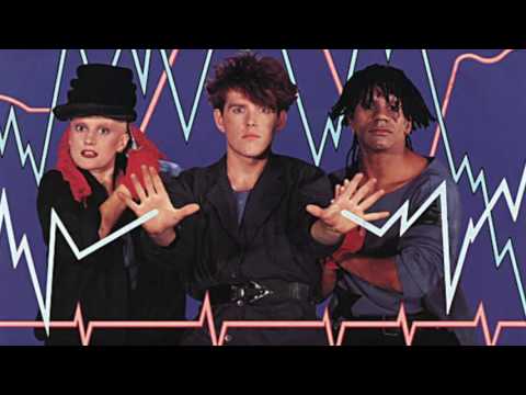 Youtube: Thompson Twins - Doctor! Doctor! (HD)