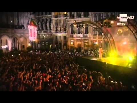 Youtube: Stromae Alors On Danse Grand Place de Bruxelles Live