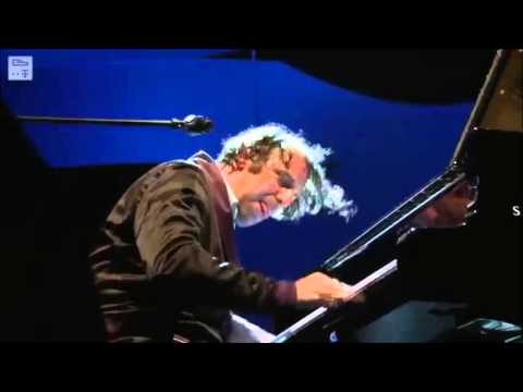 Youtube: Chilly Gonzales - Never Stop (live)