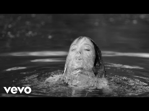 Youtube: Gin Wigmore - New Rush (Official Video)