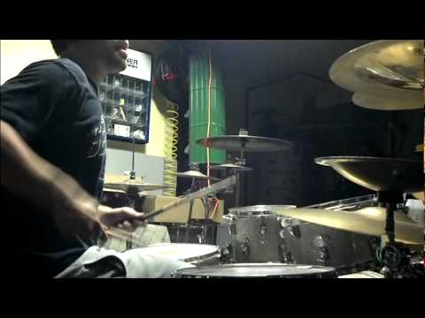 Youtube: Prodigy - Smack My Bitch Up (live drums version 2012)