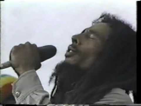 Youtube: Bob marley "no woman no cry" 1979