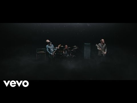 Youtube: Dizzy Mizz Lizzy - The Middle