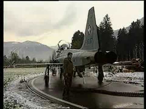 Youtube: HAWKER HUNTER JETS TAKING OFF FROM MOTORWAYS