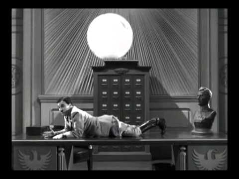 Youtube: Charlie Chaplin   Great Dictator Globe Dance
